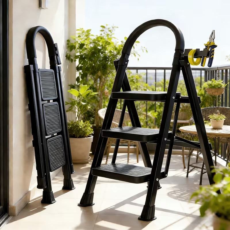 Heavy-Duty 5-Step Folding Ladder